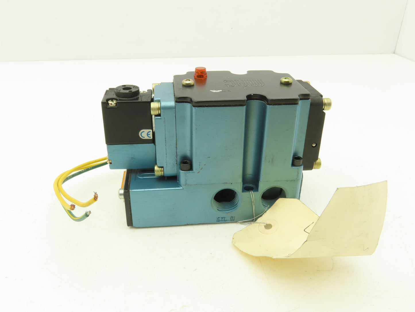 MAC 6513B-222-PM-111DA Pneumatic Solenoid Valve 4 Way Light 120VAC 50/60Hz