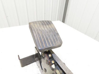 Yale Forklift Throttle Accelerator Pedal Bracket & Potentiometer Off ERC100HHN