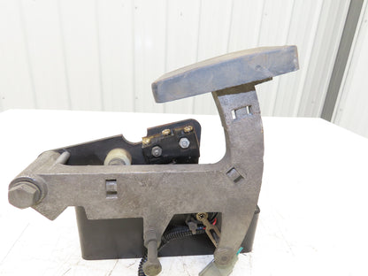 Yale Forklift Throttle Accelerator Pedal Bracket & Potentiometer Off ERC100HHN