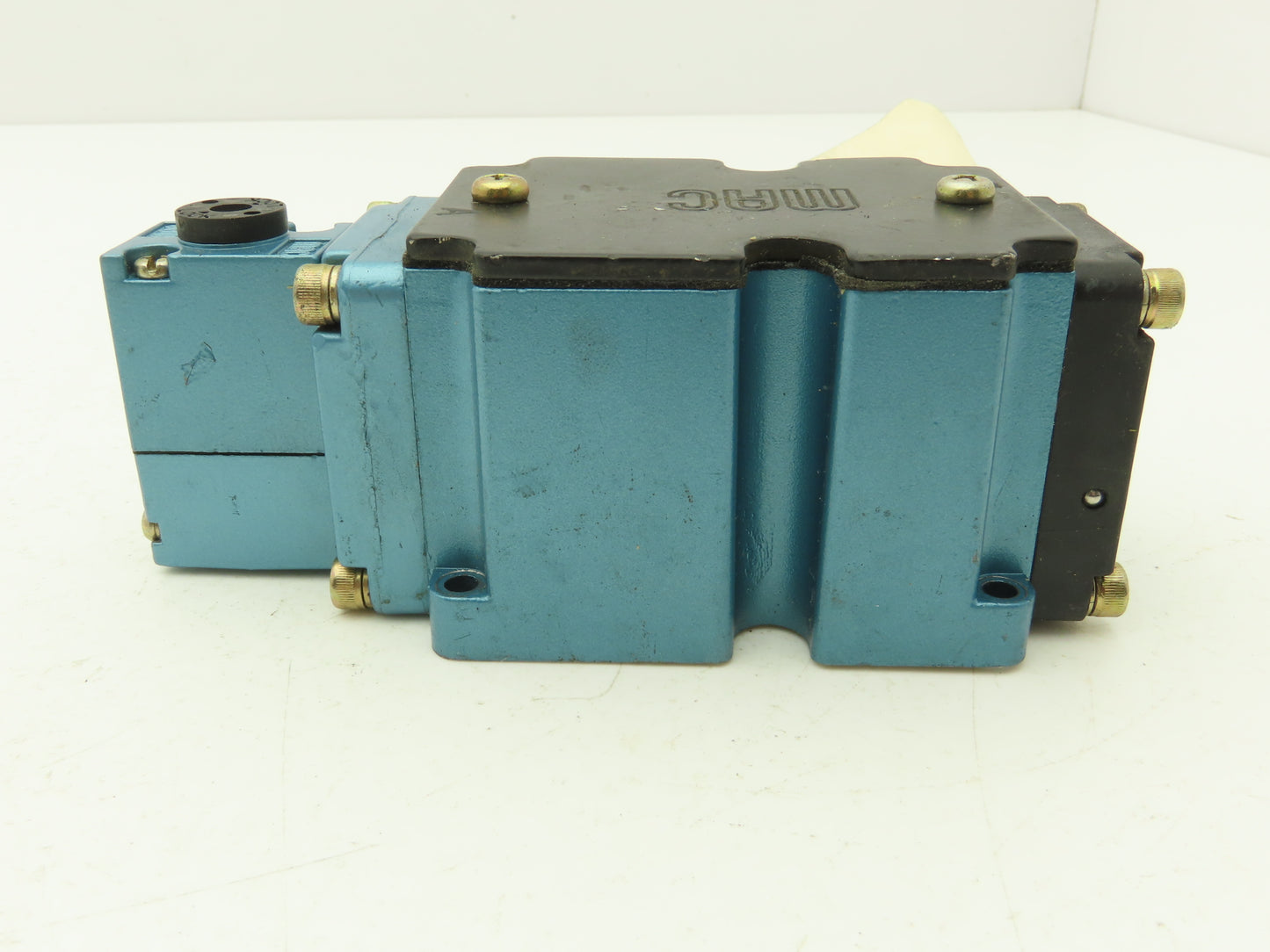 MAC 6511B-000-PM-111DA Pneumatic Solenoid Valve Single Acting 120VAC 50/60Hz