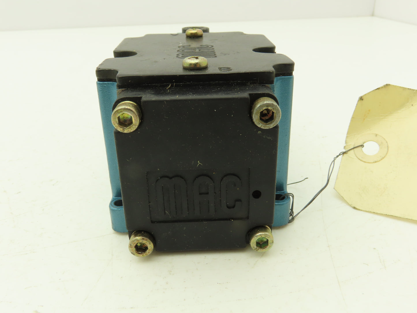 MAC 6511B-000-PM-111DA Pneumatic Solenoid Valve Single Acting 120VAC 50/60Hz