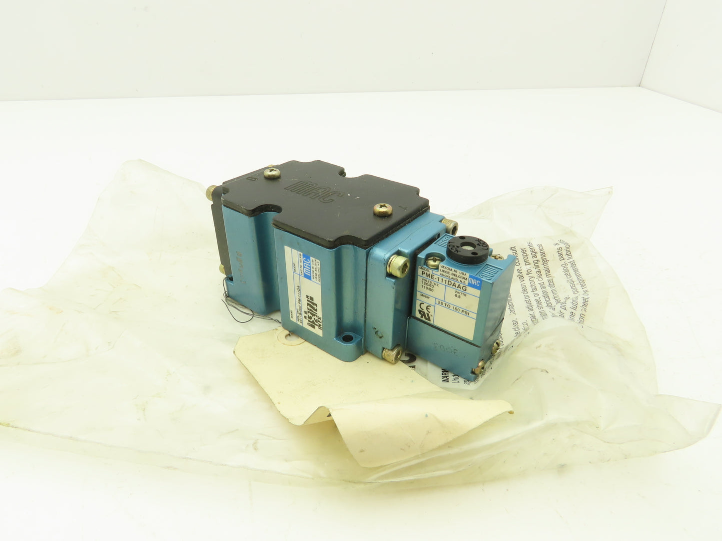 MAC 6511B-000-PM-111DA Pneumatic Solenoid Valve Single Acting 120VAC 50/60Hz