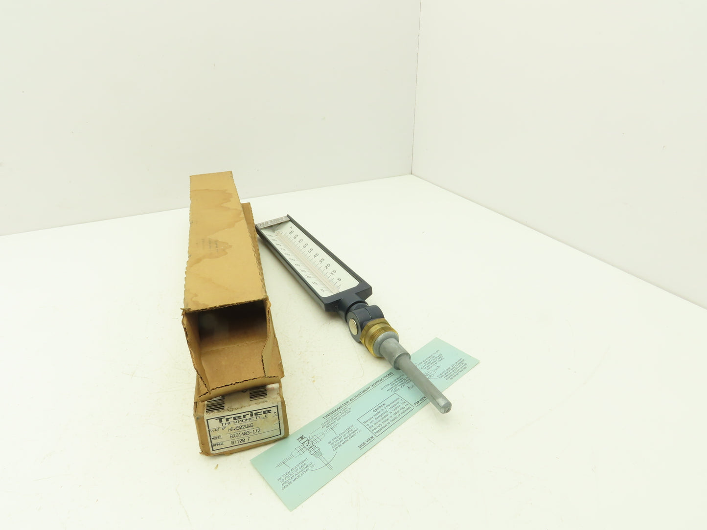 Trerice BX91403-1/2 Thermometer 0-100°F 9"Scale 3.5"Adj Stem A00502WWG  Lot of 2