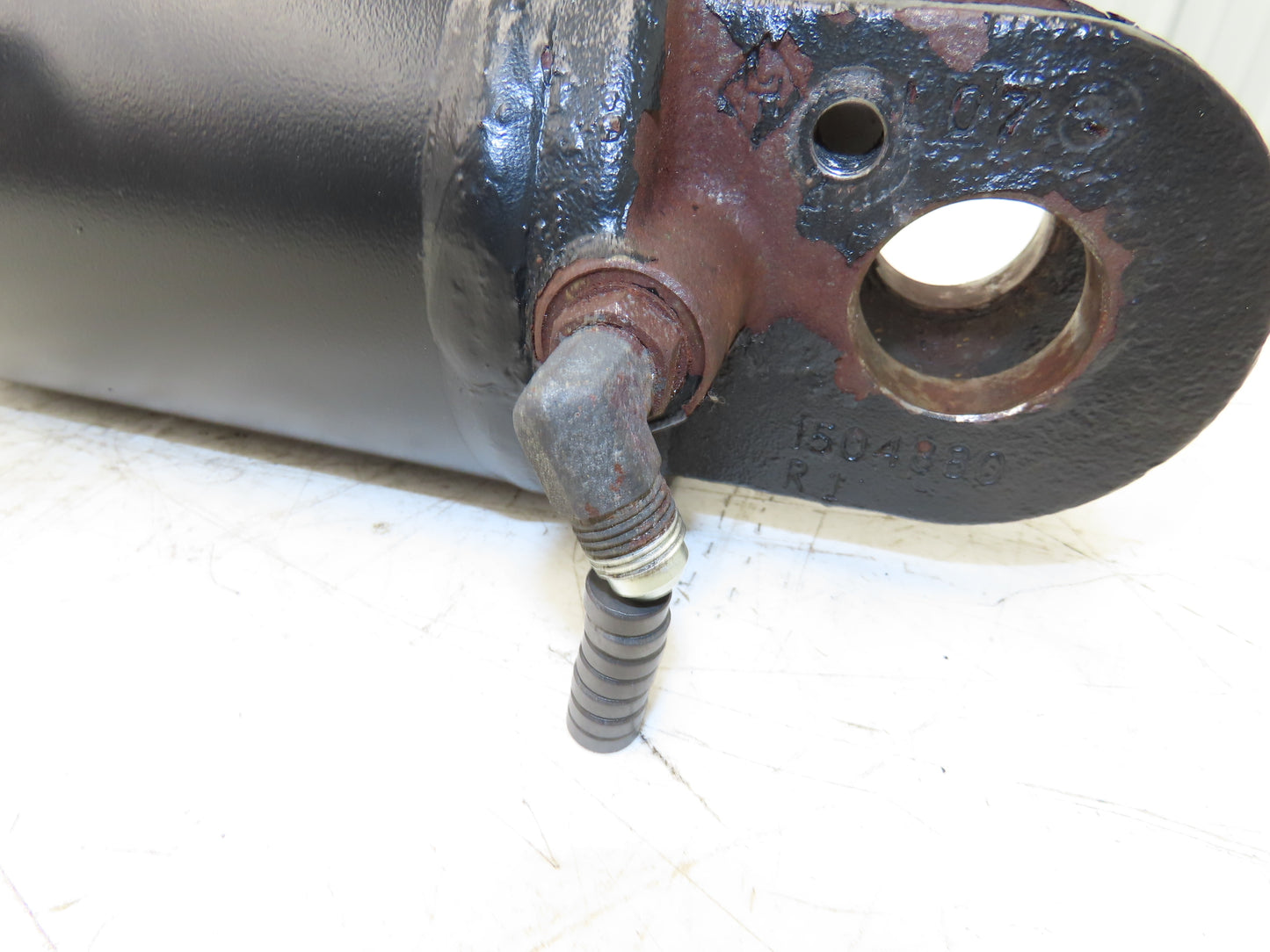 Yale 8503580 Forklift Hydraulic Tilt Cylinder Removed From ERC100HHN