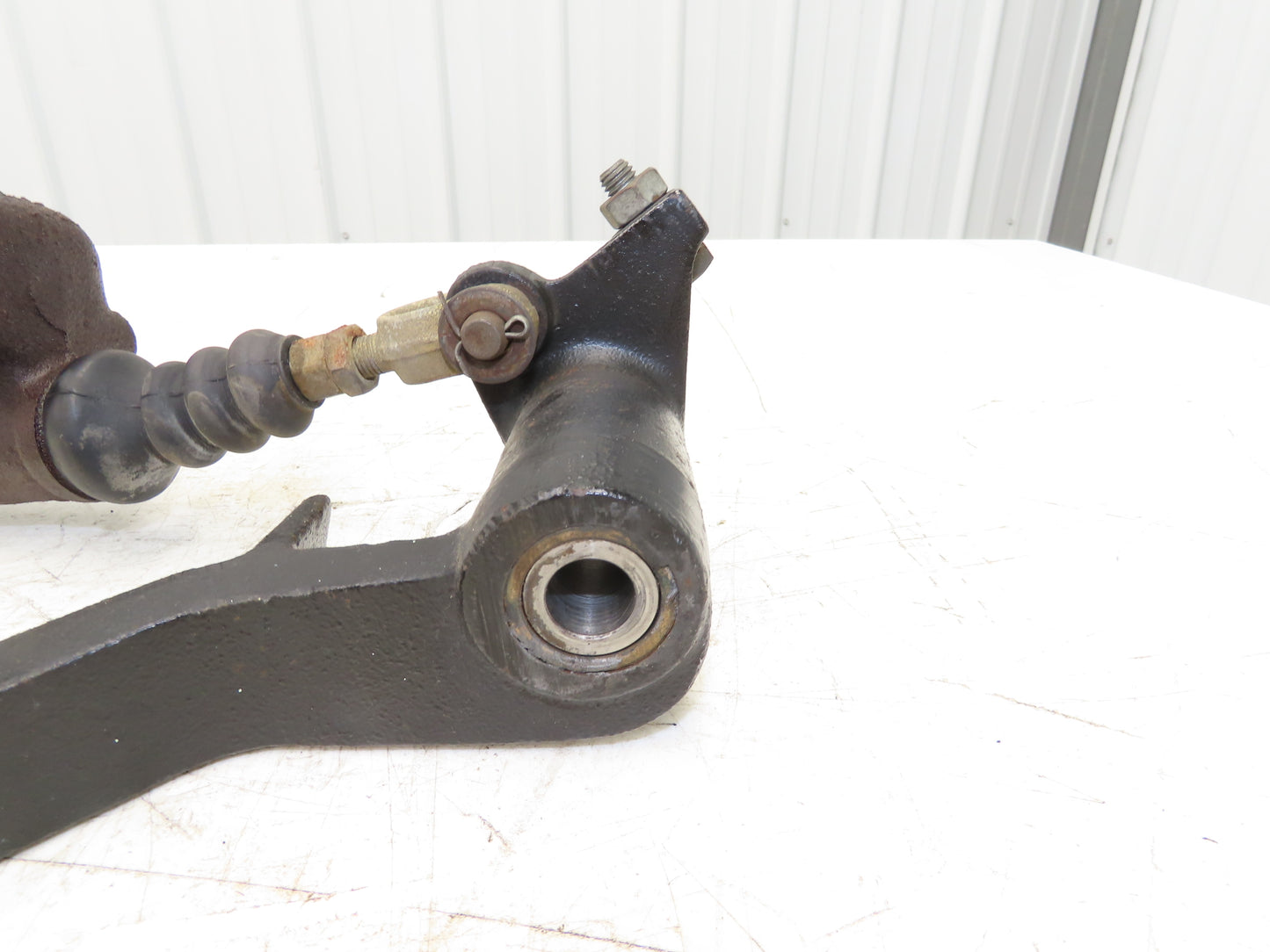 Yale Forklift Brake Pedal Master Cylinder Assembly Off ERC100HHN48TV096