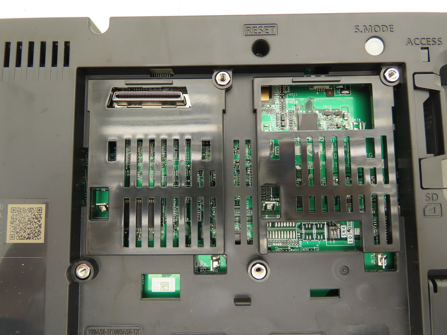 Mitsubishi GT2510-VTBD 10.4" VGA Color Touch Panel 640x480p 24VDC TFT Color LCD