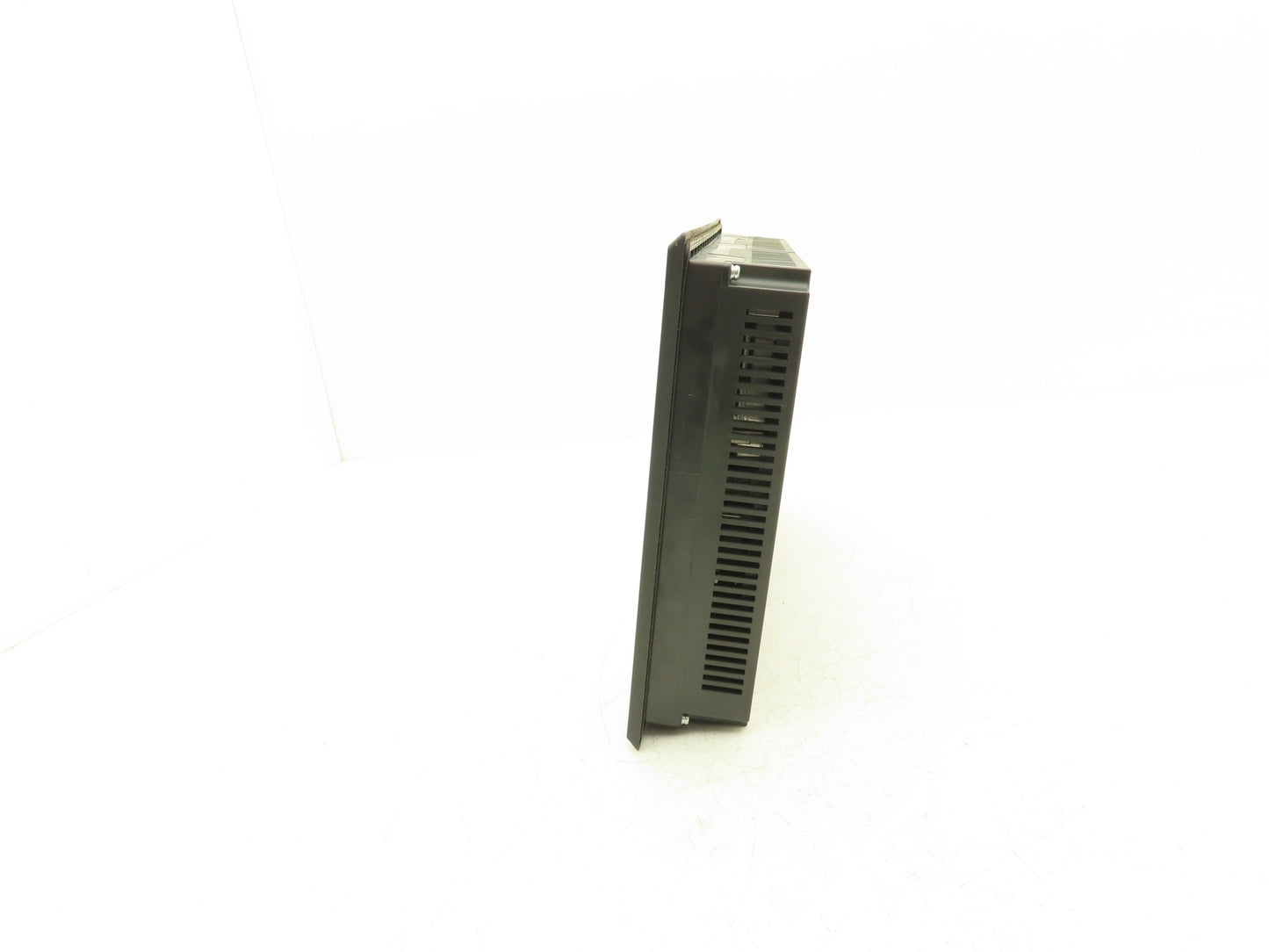 Mitsubishi GT2510-VTBD 10.4" VGA Color Touch Panel 640x480p 24VDC TFT Color LCD