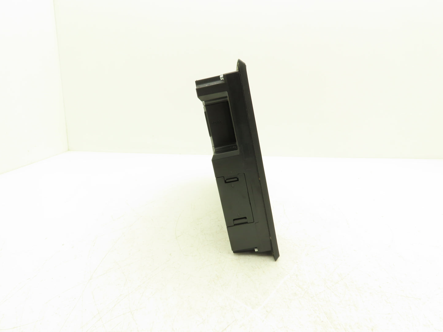 Mitsubishi GT2510-VTBD 10.4" VGA Color Touch Panel 640x480p 24VDC TFT Color LCD