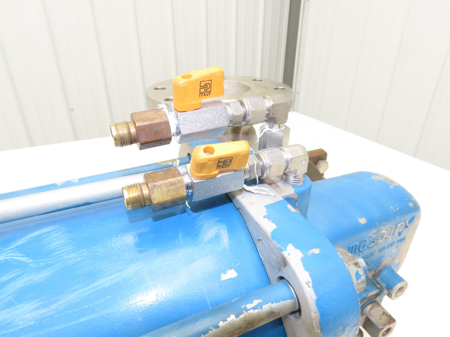 Jamesbury 4" 5150 31 3600TT 316SS Flanged Ball Valve & Pneumatic Actuator ST400B