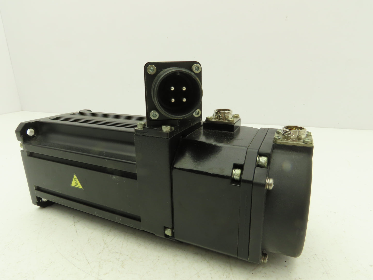 Mitsubishi HG-JR153B AC Servo Motor 1.5kw 102V 3PH 3000 RPM