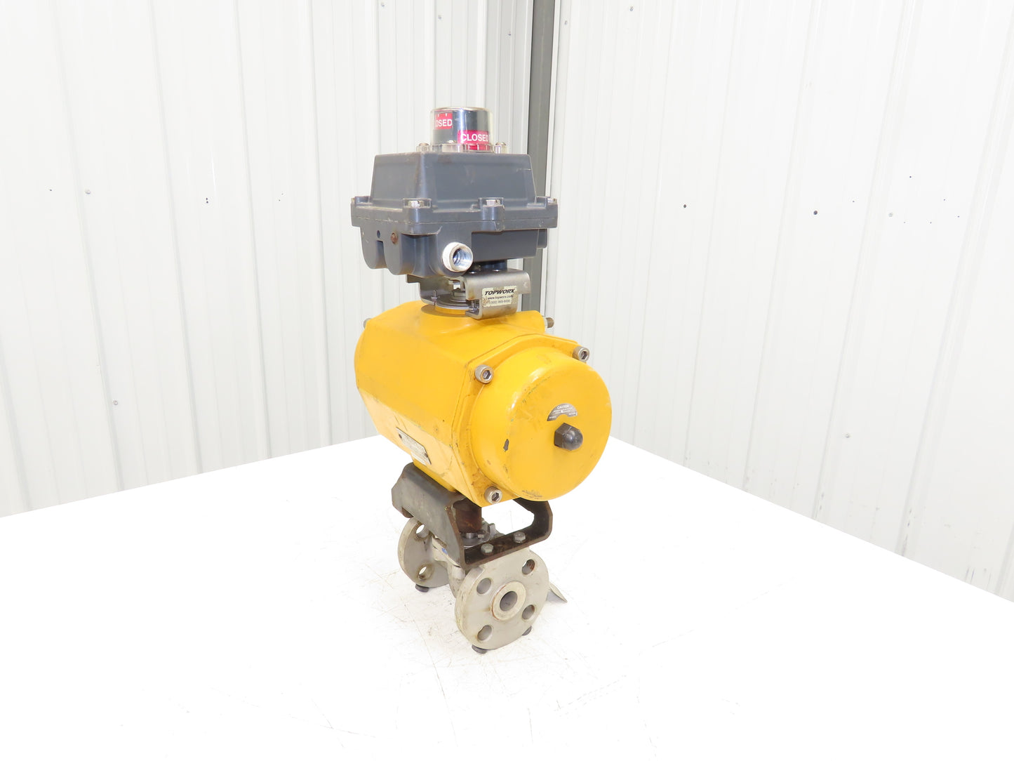 Tufline 0367 1" Flanged 300 Stainless Plug Valve Pneumatic Actuator & Positioner