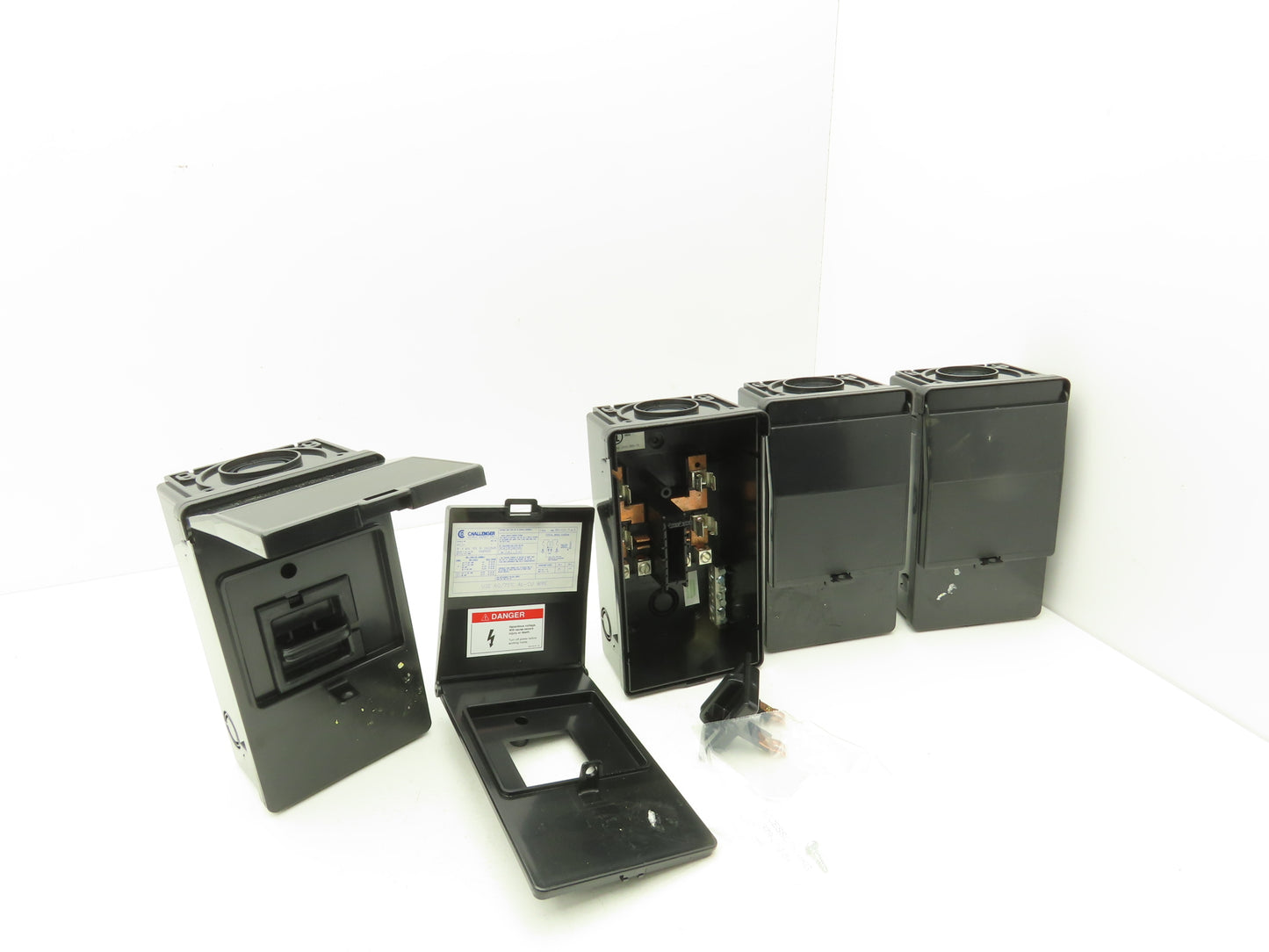 Challenger RPL221 Fusible Disconnect 30A 120/240VAC 2 Pole Rainproof Lot of 4