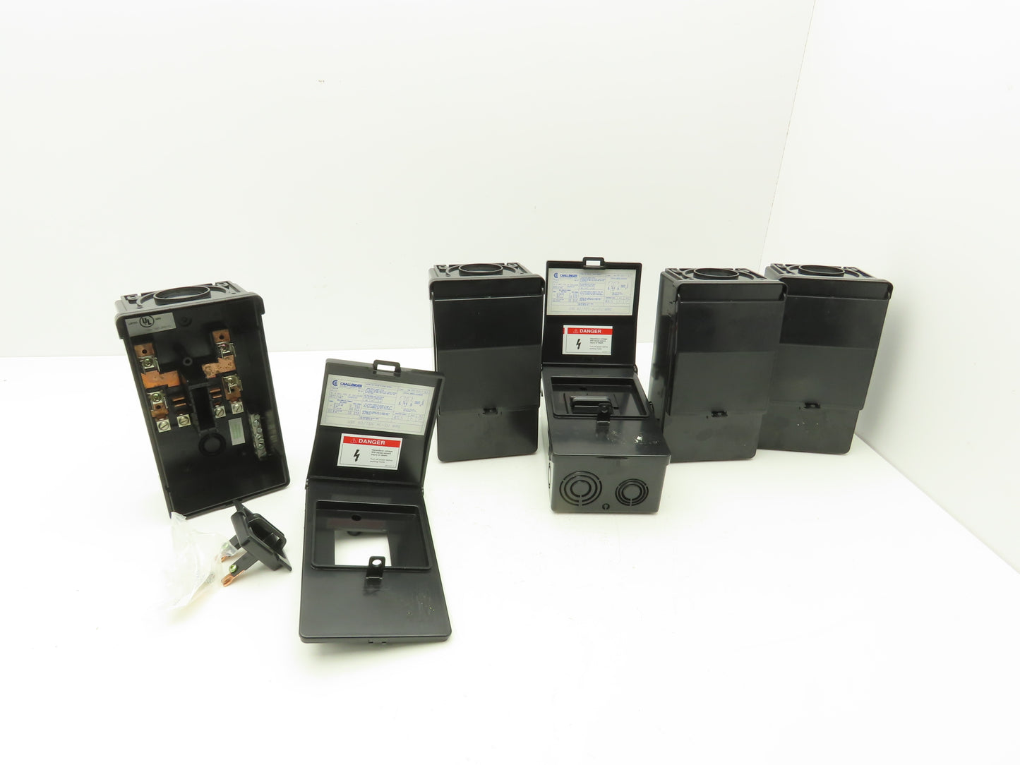 Challenger RPL221 Fusible Disconnect 30A 120/240VAC 2 Pole Rainproof Lot of 5