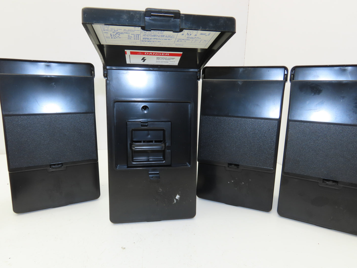 Challenger RPL221 Fusible Disconnect 30A 120/240VAC 2 Pole Rainproof Lot of 5