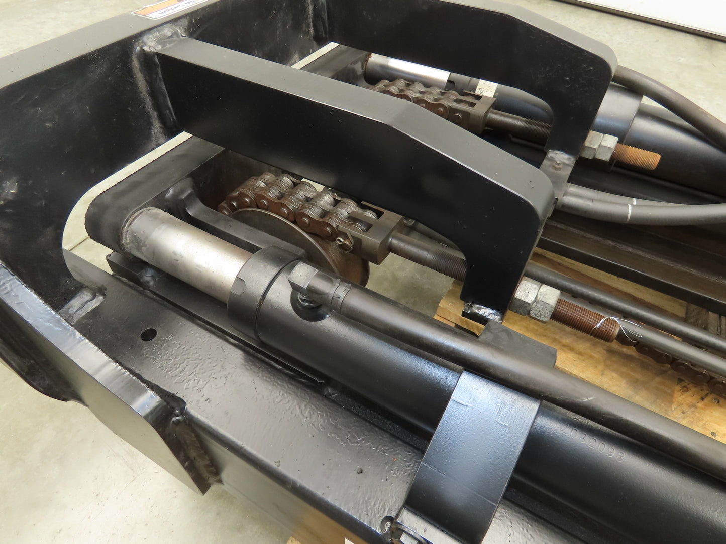 Yale ERC100HHN48TV096 Forklift Mast 2 Stage 3 Lever 135.8" Lift 10000lb *Read