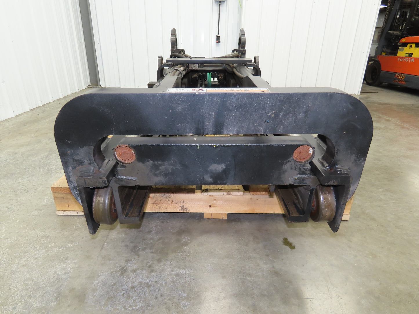 Yale ERC100HHN48TV096 Forklift Mast 2 Stage 3 Lever 135.8" Lift 10000lb *Read