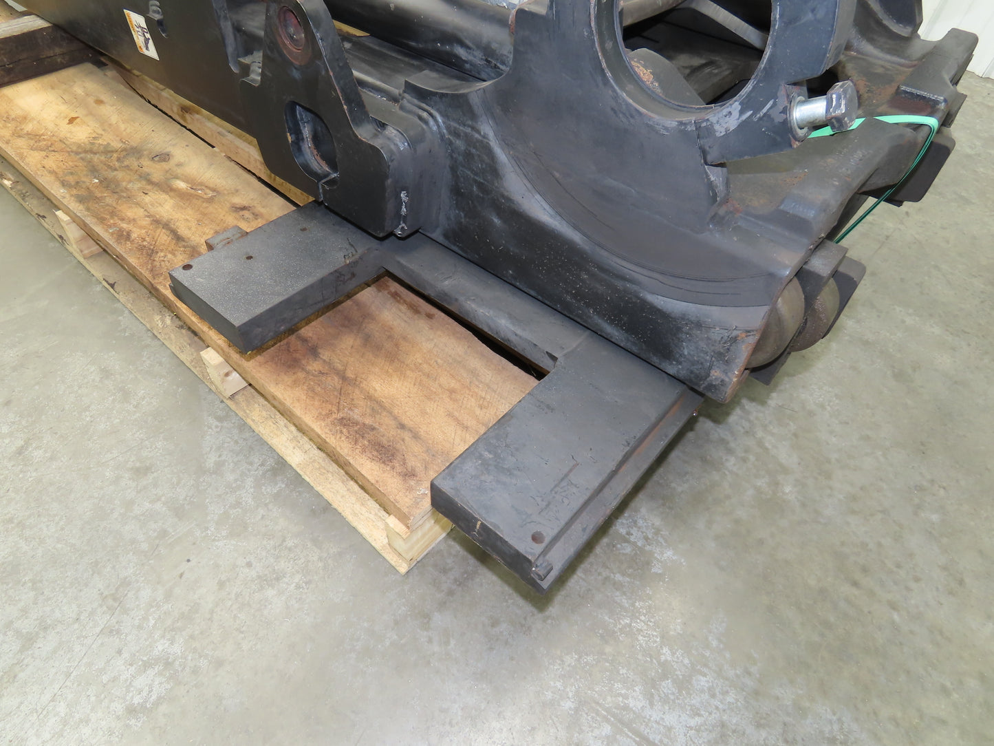 Yale ERC100HHN48TV096 Forklift Mast 2 Stage 3 Lever 135.8" Lift 10000lb *Read