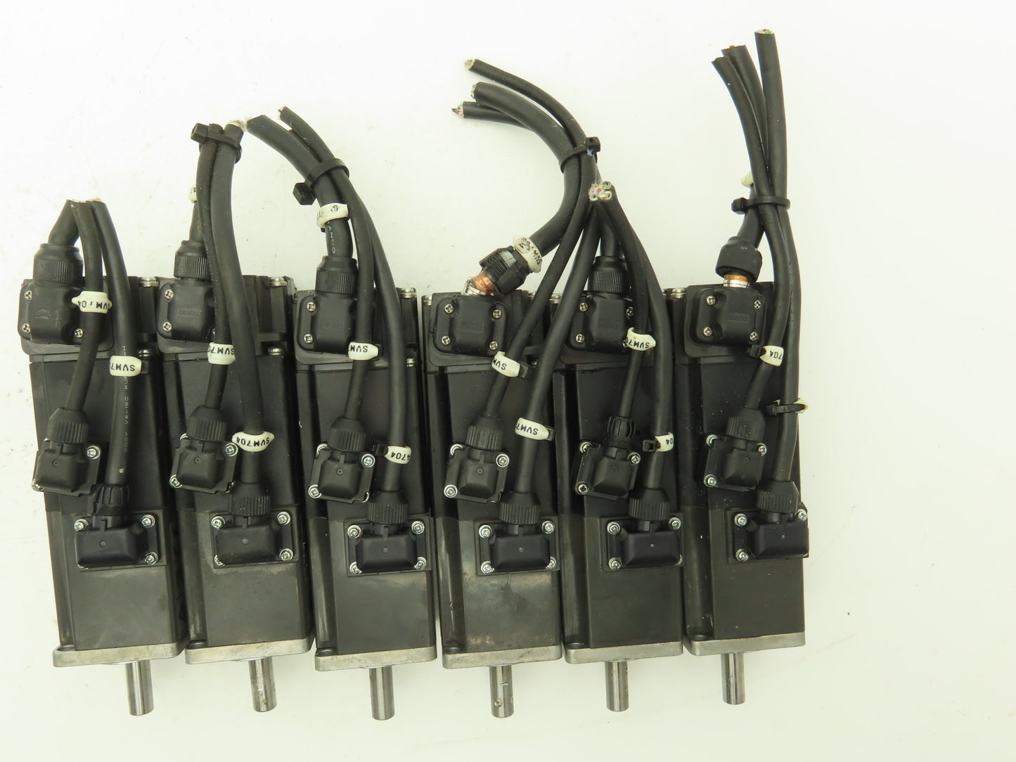 Mitsubishi HF-KP13B AC Servo Motor w/Brake 106V 3PH 100W 3000 RPM