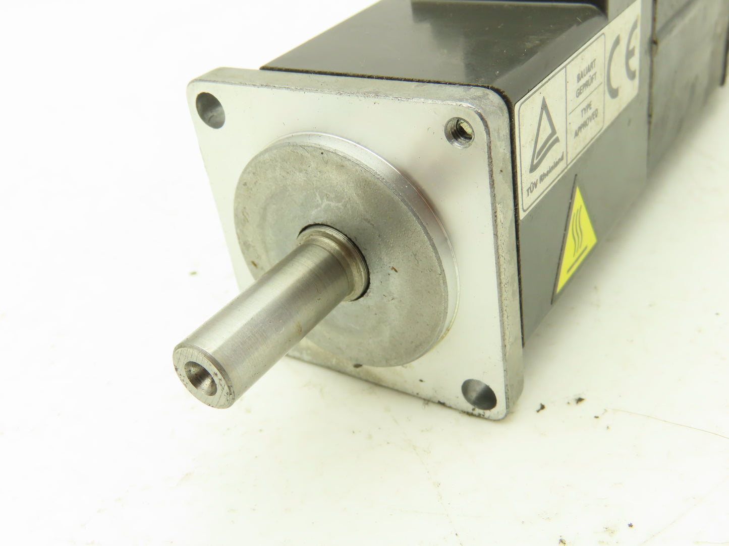 Mitsubishi HF-KP13B AC Servo Motor w/Brake 106V 3PH 100W 3000 RPM