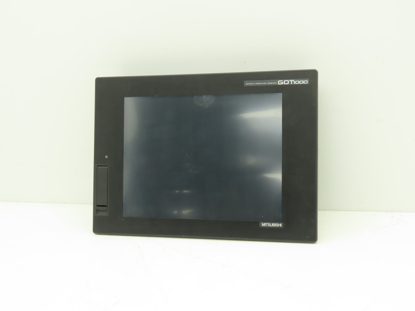 Mitsubishi GT1672-VNBA 10.4" Color Touch Panel 640x480p 100-240VAC Color LCD