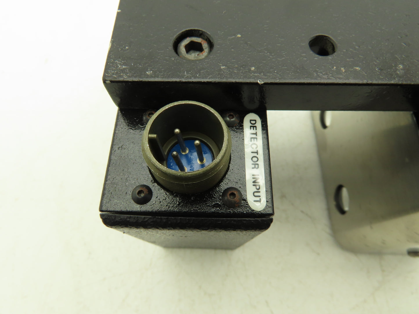 Rilco R-3300-R Photoelectric Laser Proximity Sensor Right Side Mounting Bracket
