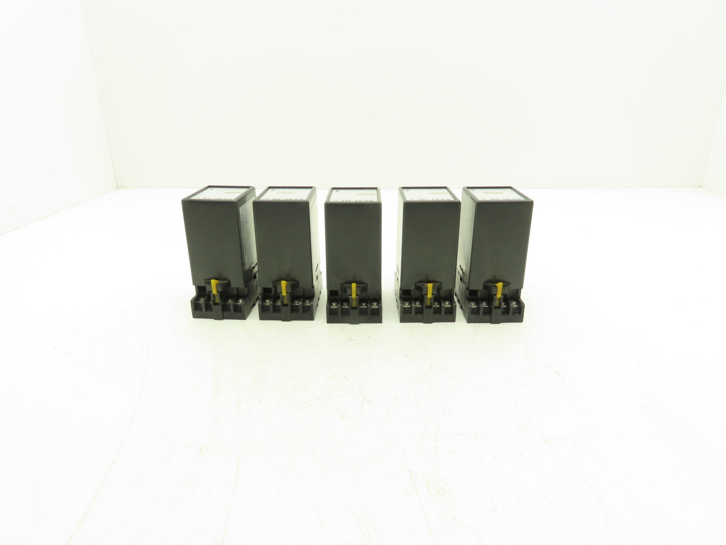 Oriental Motor SS21-UL Electronic Motor Control Pack Relay Socket 115V Lot of 5