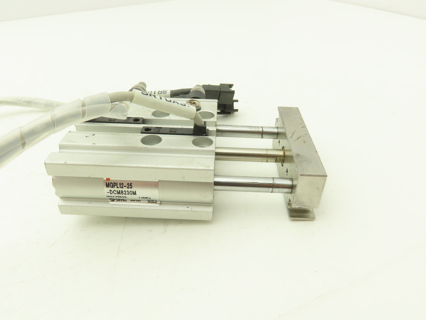 SMC MGPL12-25-DCM8230M Compact Guide Cylinder Ball Brg 12mm Bore W/Sensors