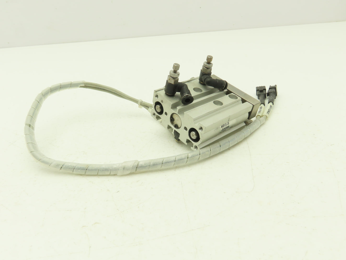 SMC MGPL12-25-DCH3195H Compact Guide Cylinder Ball Brg 12mm Bore W/Sensors