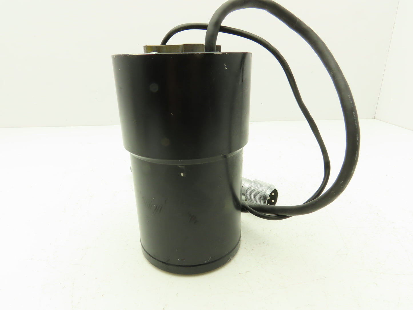 Yokogawa DB5C-015G-1B9A4G2-005-7273 Servo Actuator Motor W 20" Leads