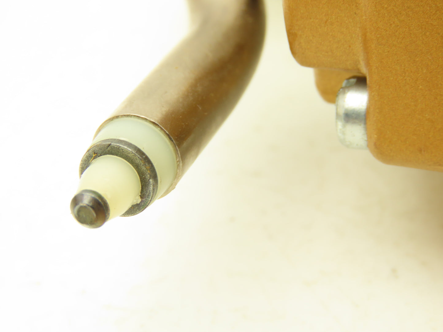 Versa VXX-4534-G-P-3-21-31-A120 Pneumatic Solenoid Valve 4-Way 3-Pos 40-175 PSIG