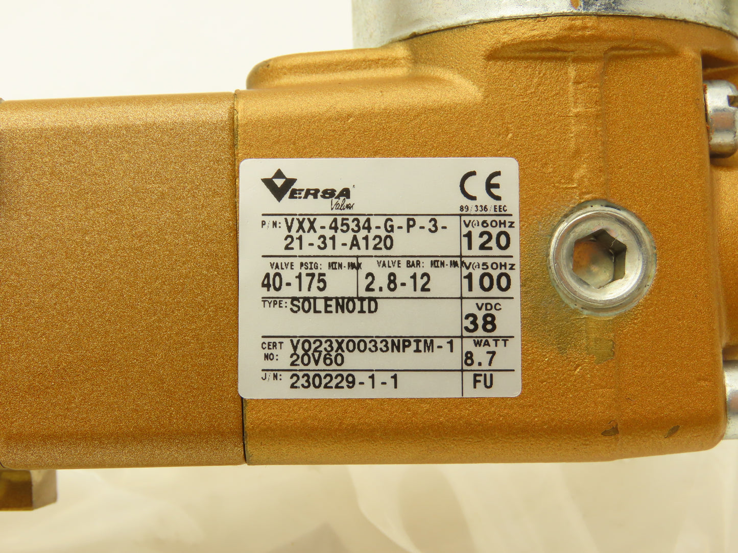 Versa VXX-4534-G-P-3-21-31-A120 Pneumatic Solenoid Valve 4-Way 3-Pos 40-175 PSIG