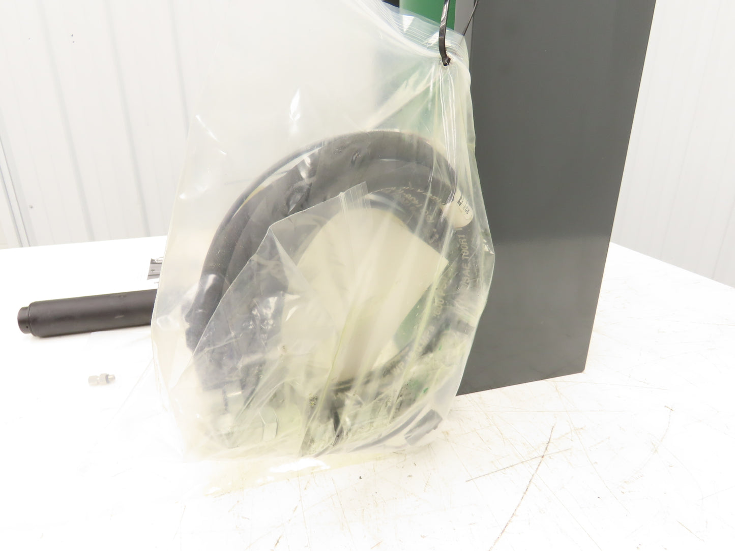 Haas 93-2562 VF3SS CNC Spindle Hydraulic Counterbalance Cylinder & Nitrogen Tank