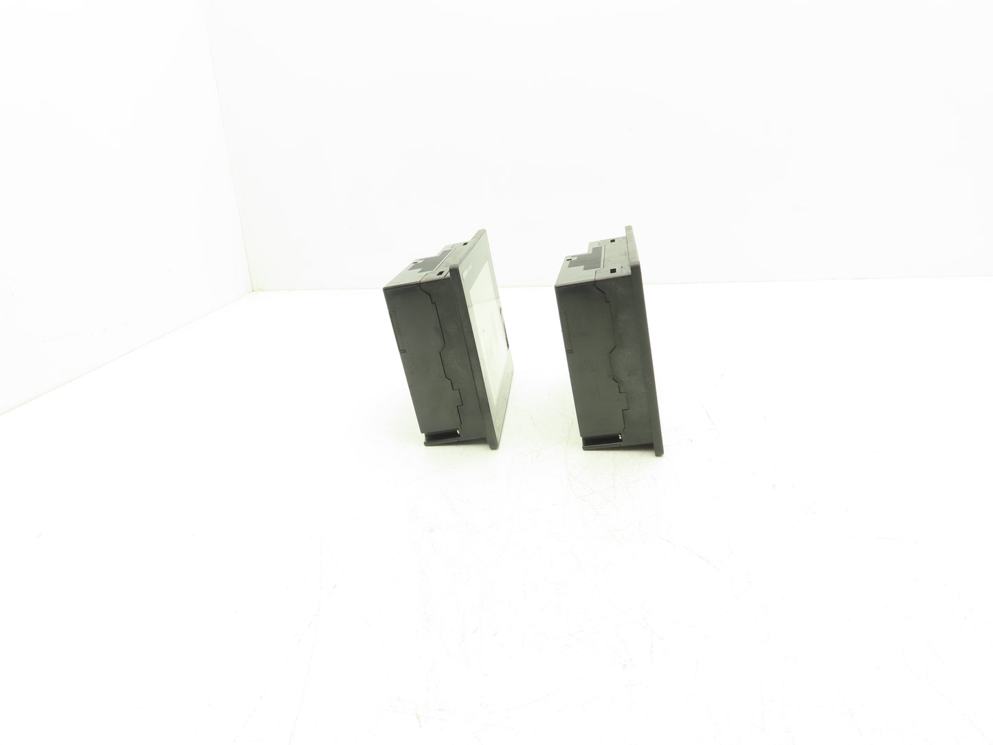 Mitsubishi GT1455-QTBDE 5.7" Color Touch Panel QVGA 24VdC Color LCD HMI Lot of 2