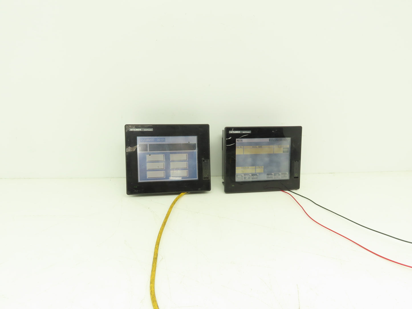 Mitsubishi GT1455-QTBDE 5.7" Color Touch Panel QVGA 24VdC Color LCD HMI Lot of 2