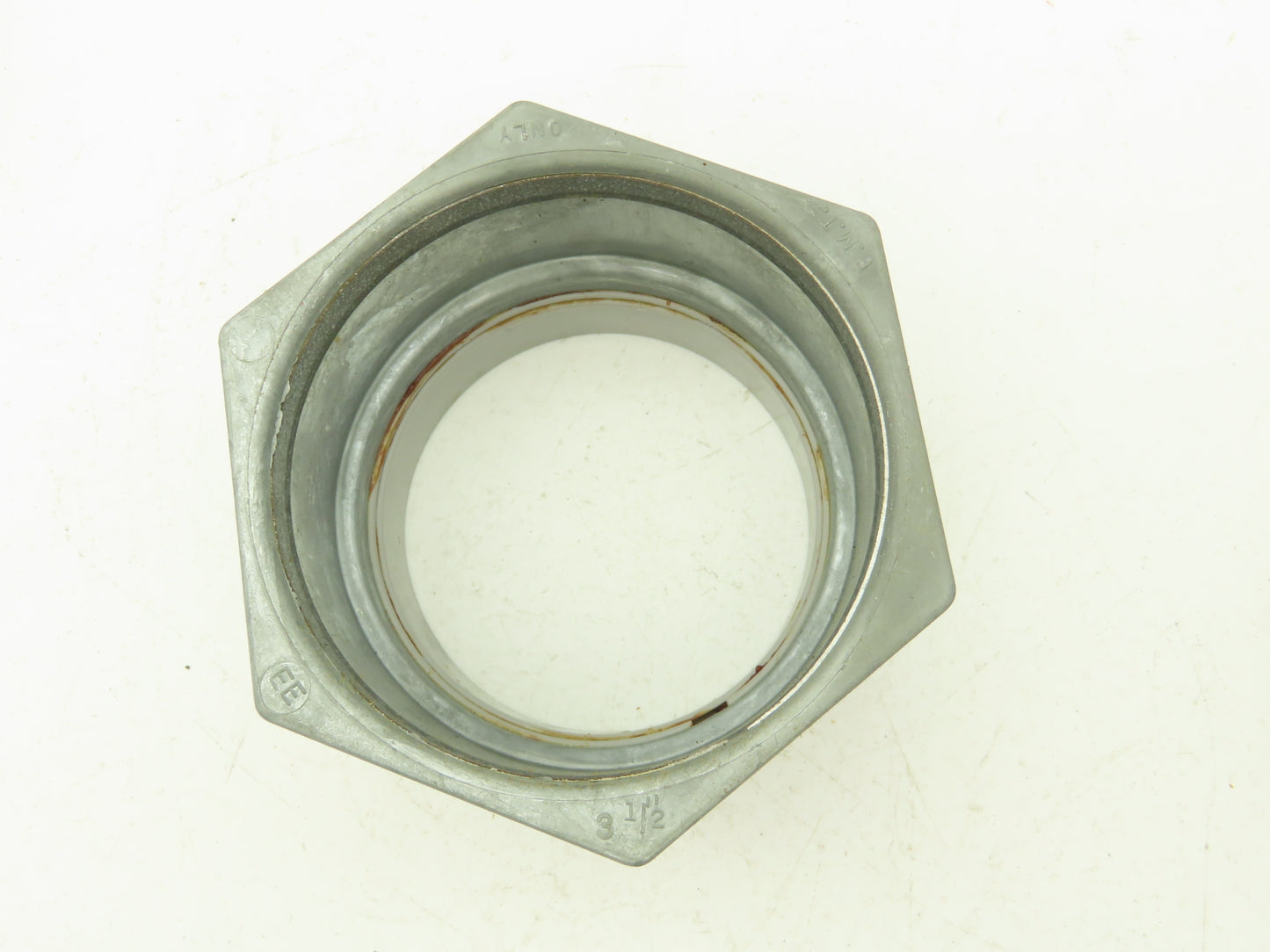 NA 3-1/2" 3-1/2" EMT Compression Connector Insulated Lot of 6