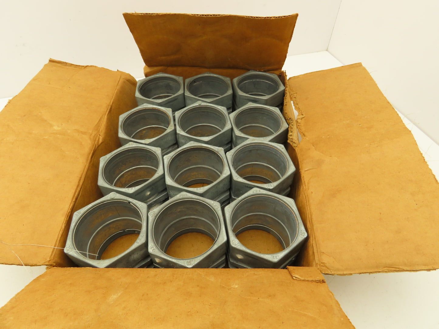 Halex 63625 2-1/2" EMT Compression Coupling Rigid Conduit Aluminum Lot of 12