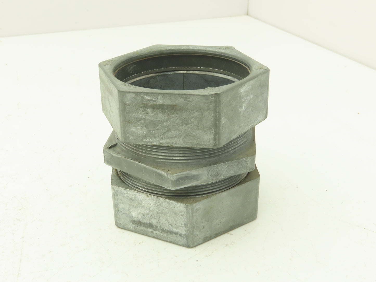 Halex 63625 2-1/2" EMT Compression Coupling Rigid Conduit Aluminum Lot of 12