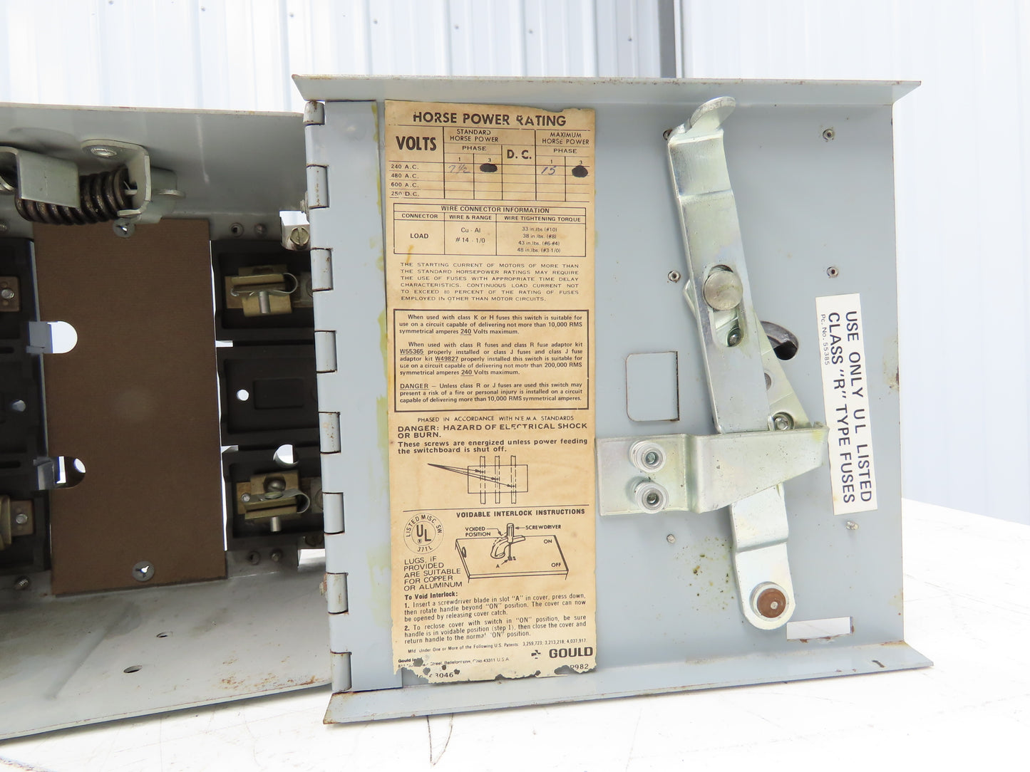 Gould Siemens V7E2213LR I-T-E Twin Vacu-Break Fusible Switch 100A 240VAC 1Ph