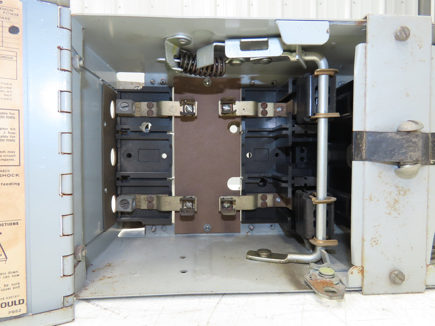 Gould Siemens V7E2213LR I-T-E Twin Vacu-Break Fusible Switch 100A 240VAC 1Ph