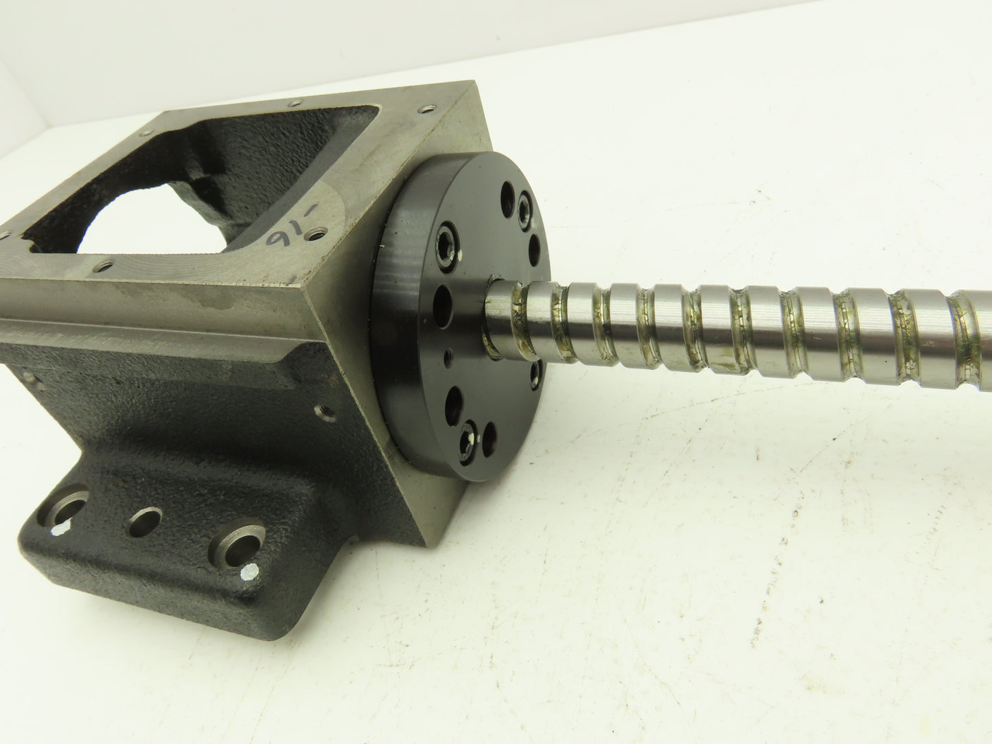 M&S Industrial Equip W2004-733Z-C5Z Ball Screw Shaft/Screw 20mm x 570mm OAL 24"