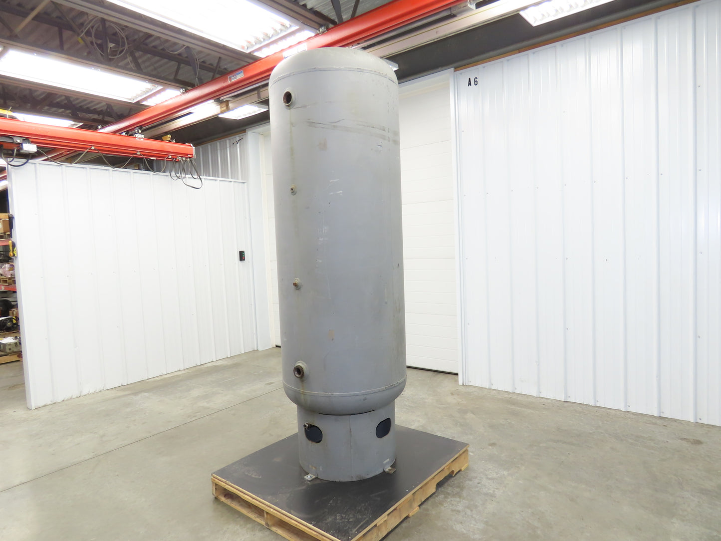 Brunner Vertical Compressed Air Receiver Tank 240 Gallon 200 PSI 30"x 70"