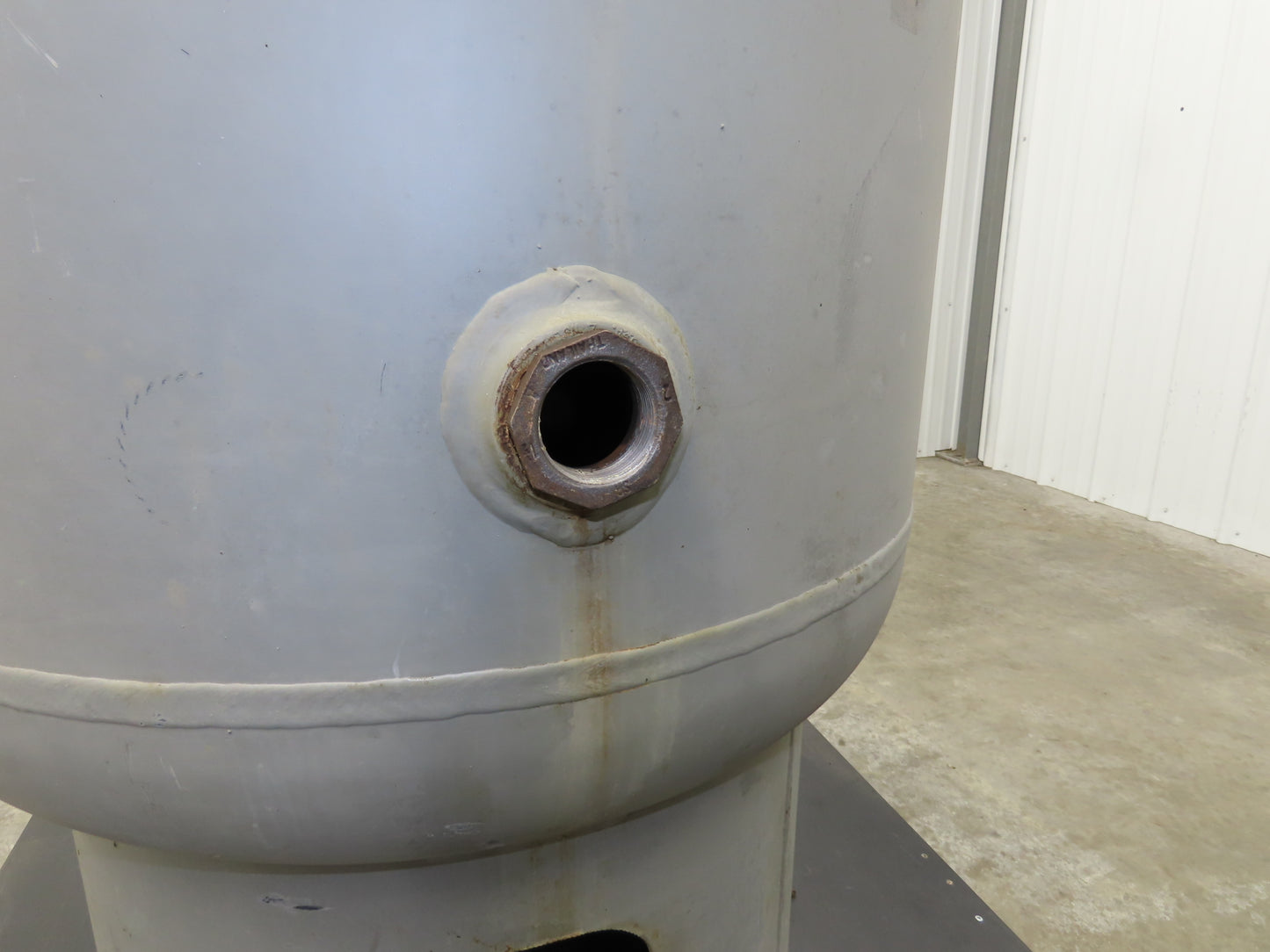 Brunner Vertical Compressed Air Receiver Tank 240 Gallon 200 PSI 30"x 70"