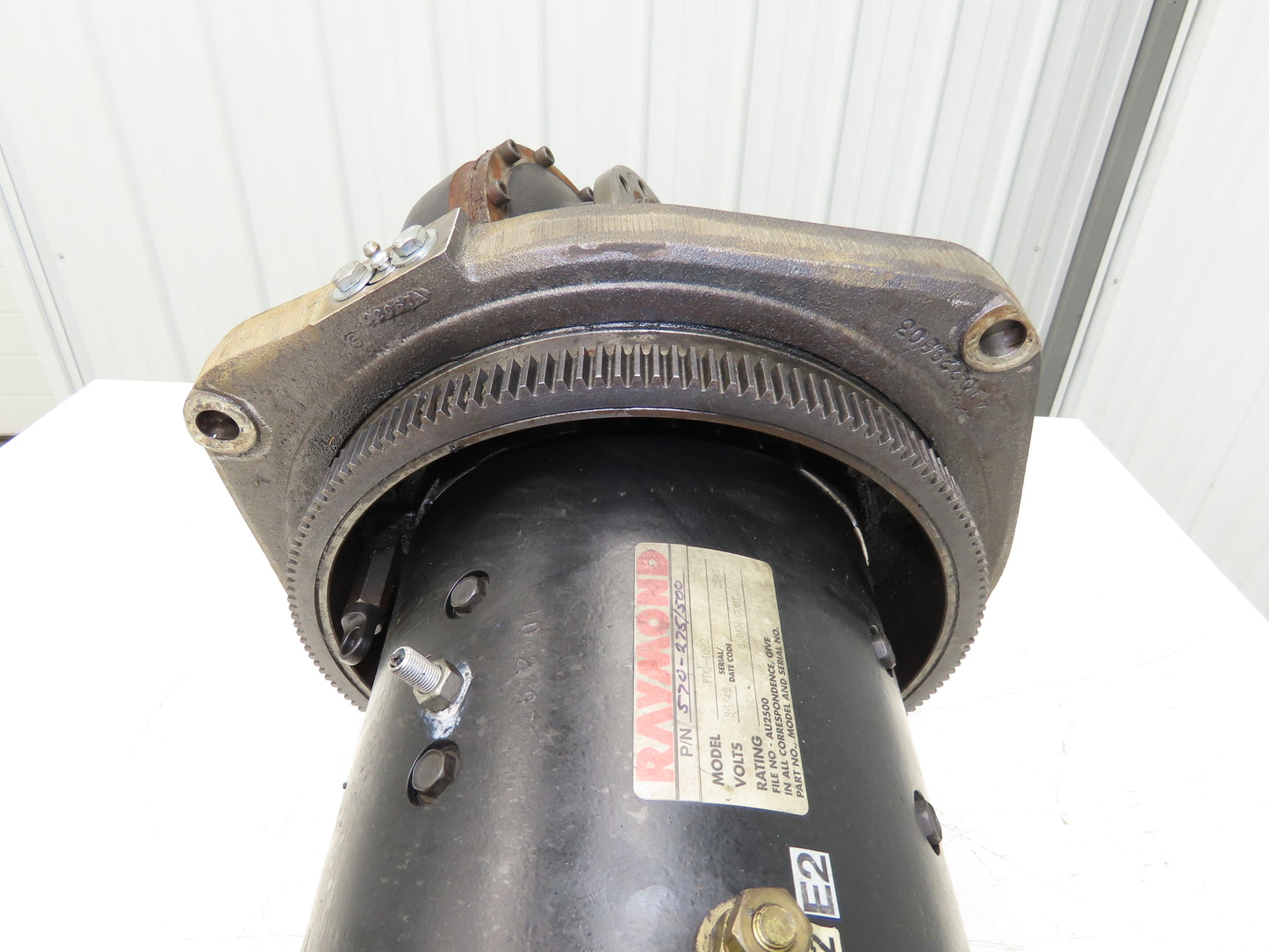 Raymond FD2-4002 36/48V DC Drive Motor Steering Swivel Wheel Hub Assy 410027