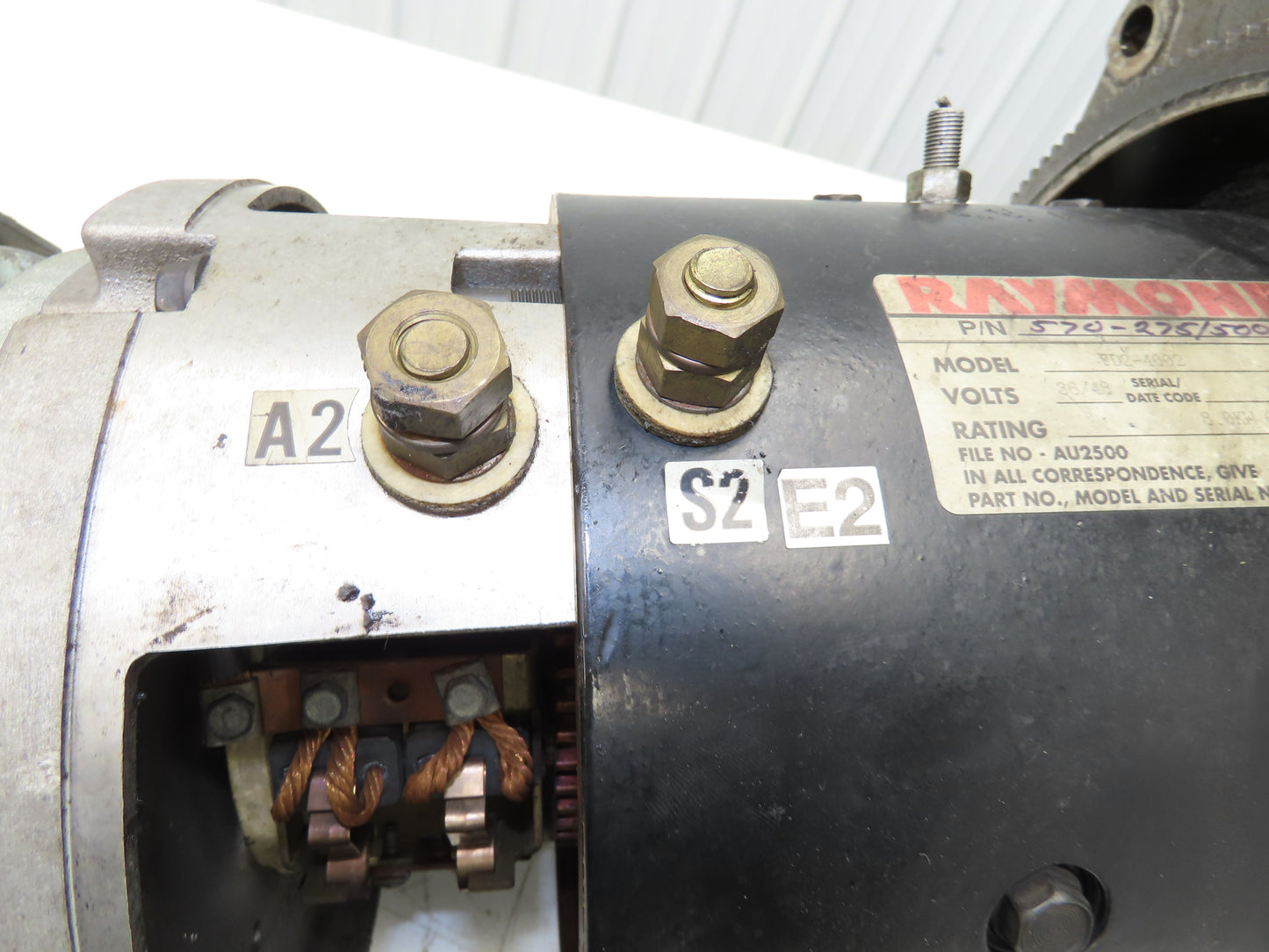 Raymond FD2-4002 36/48V DC Drive Motor Steering Swivel Wheel Hub Assy 410027