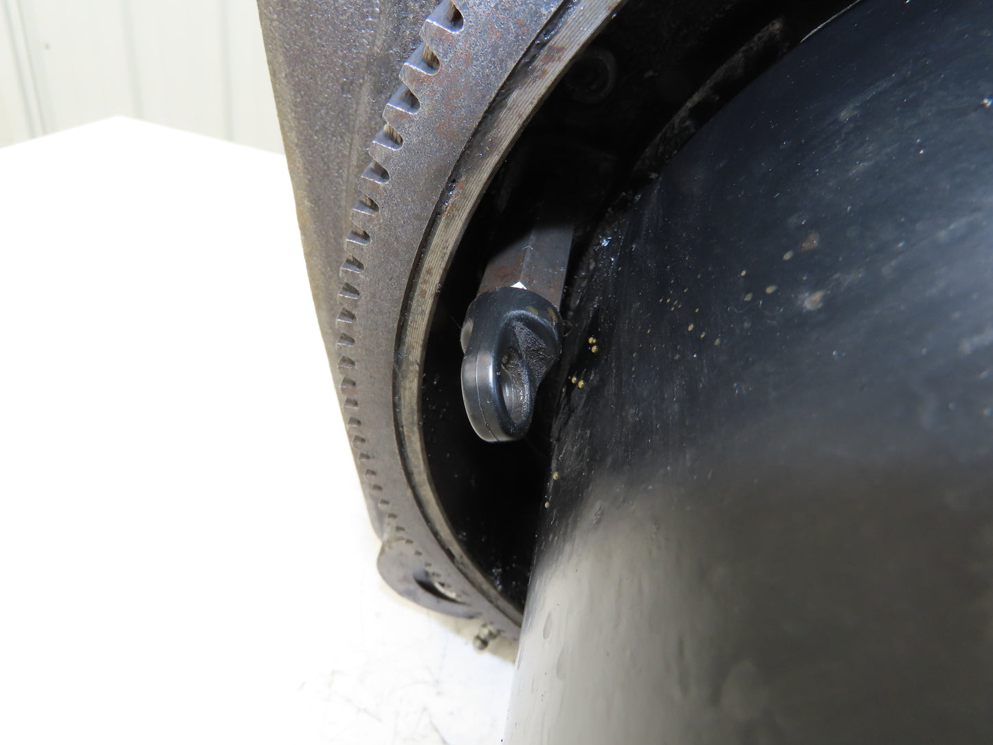 Raymond FD2-4002 36/48V DC Drive Motor Steering Swivel Wheel Hub Assy 410027