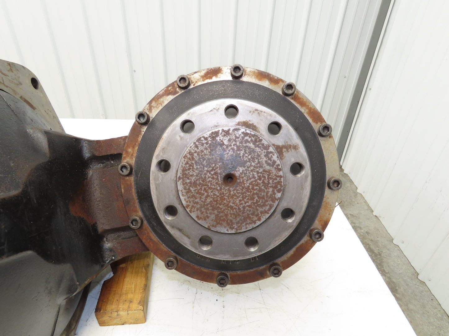 Raymond FD2-4002 36/48V DC Drive Motor Steering Swivel Wheel Hub Assy 410027