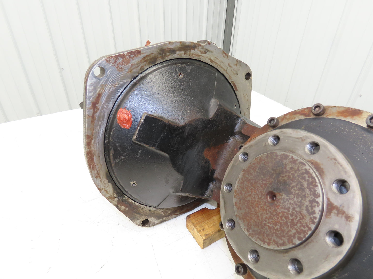 Raymond FD2-4002 36/48V DC Drive Motor Steering Swivel Wheel Hub Assy 410027