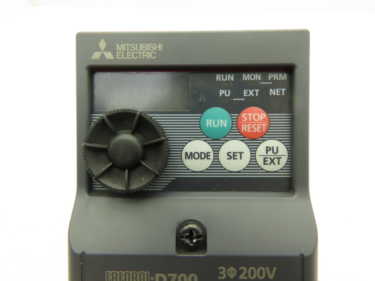 Mitsubishi FR-D720-0.75K Freqrol D700 VFD Inverter AC Drive 1Hp 240V 3Ph