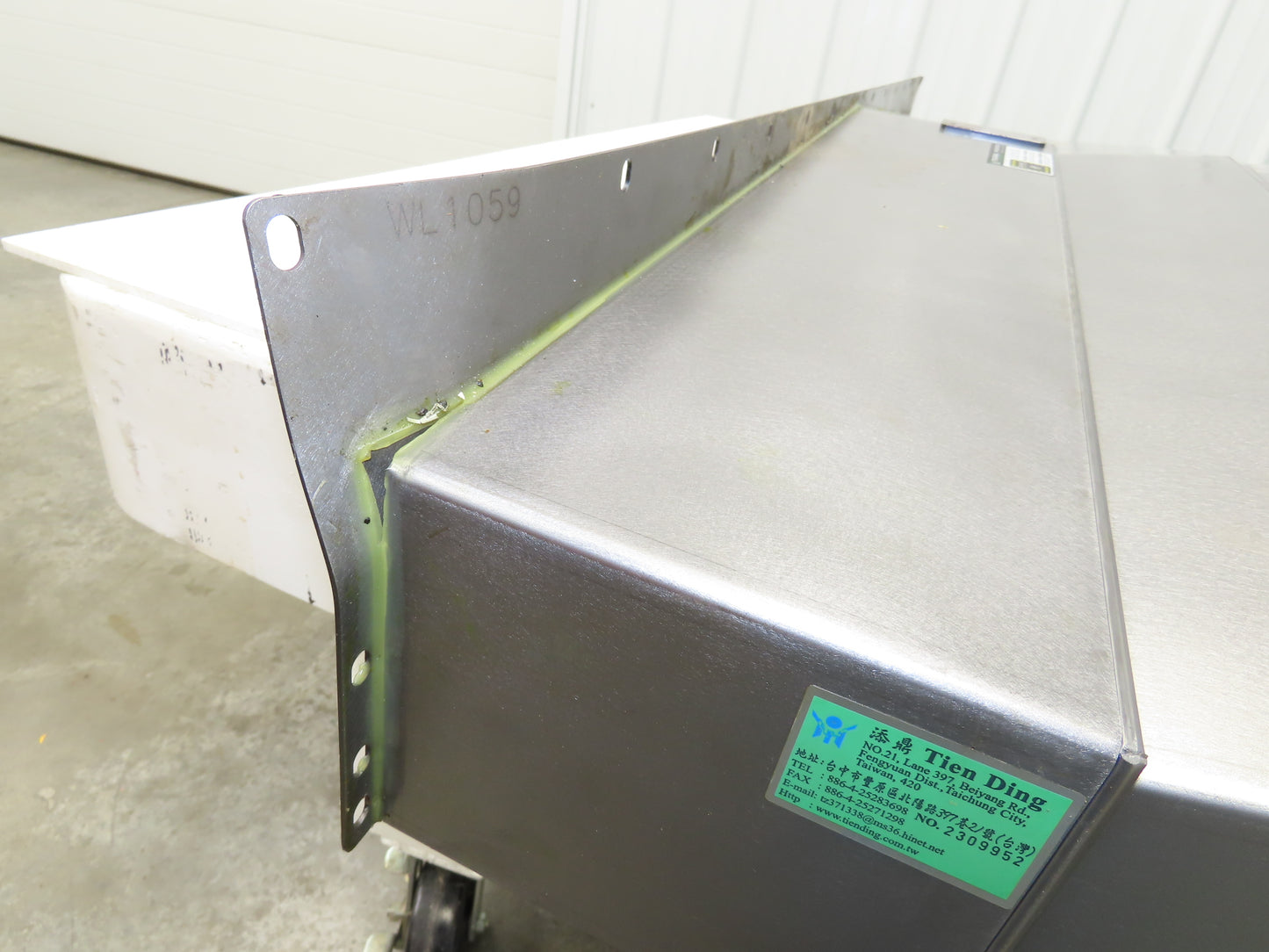Wele AA-1365/1565 CNC Machine Steel Way Cover Front Y Axis 1440mm WL-1059A
