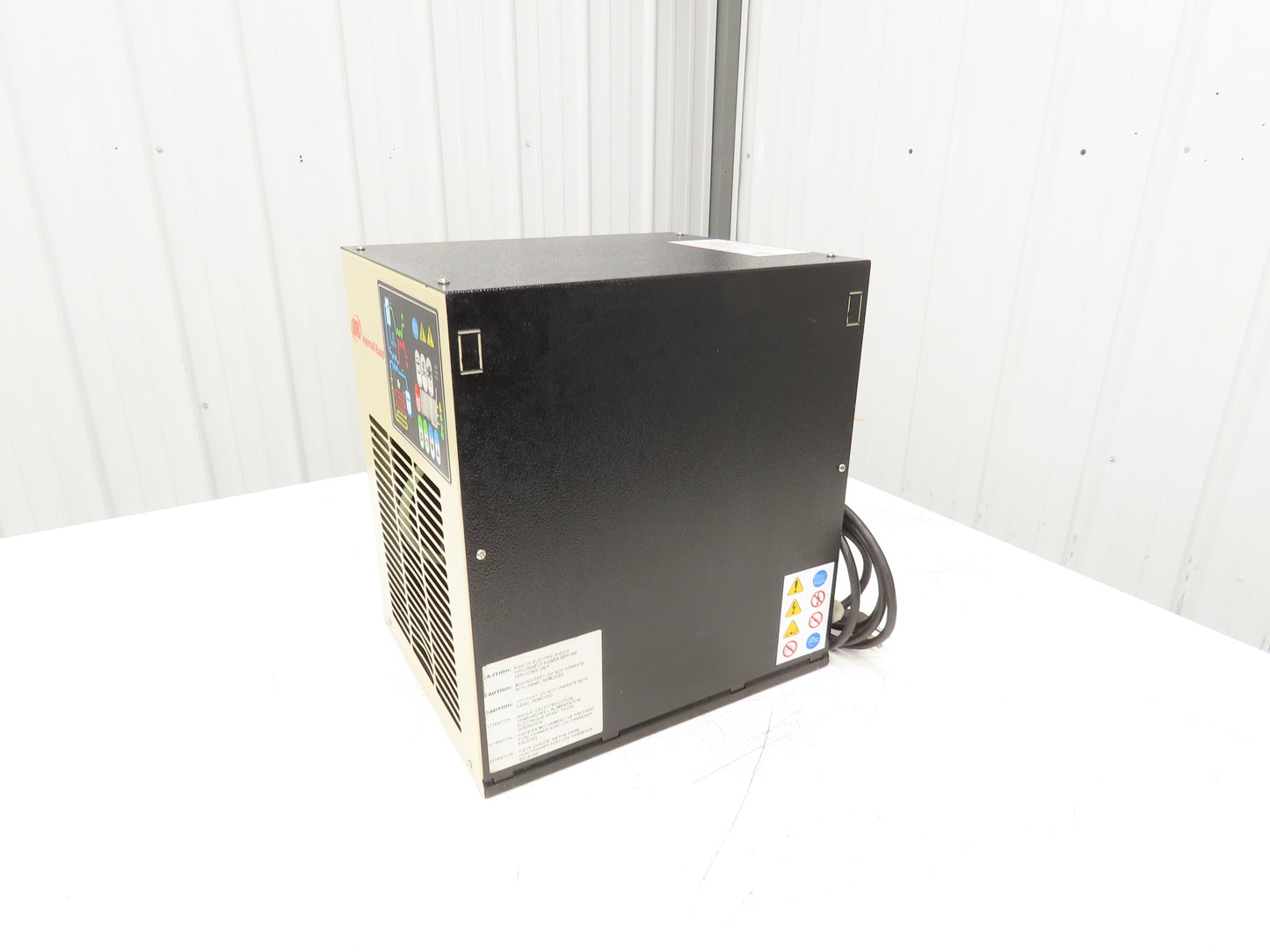 Ingersoll Rand D12IN Refrigerated Air Dryer 7cfm 101psi .22kw 115V Non-Cycling